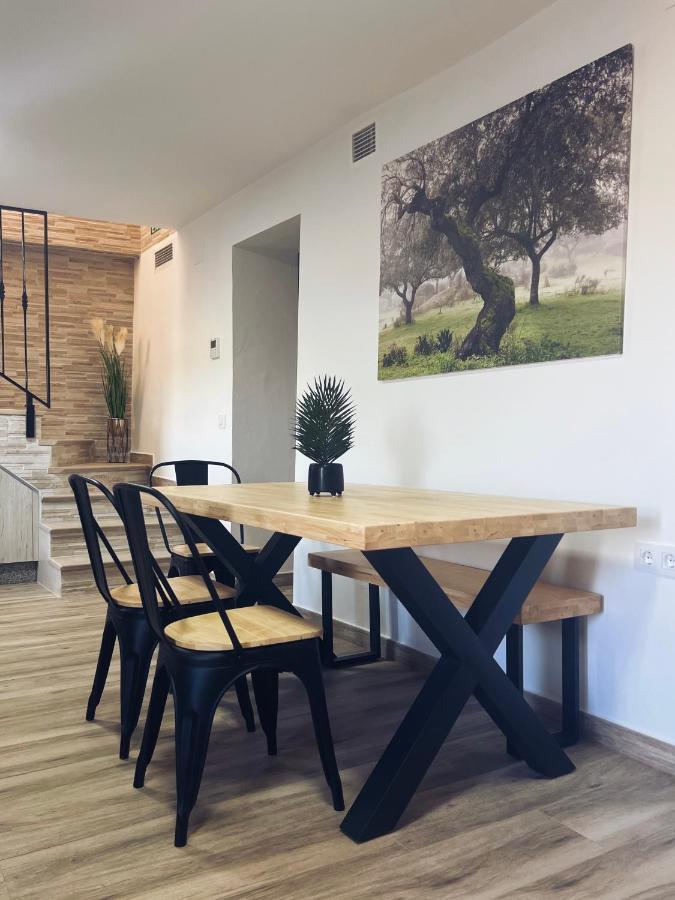 Casa Rural "El Canuelo" Aljucen ภายนอก รูปภาพ