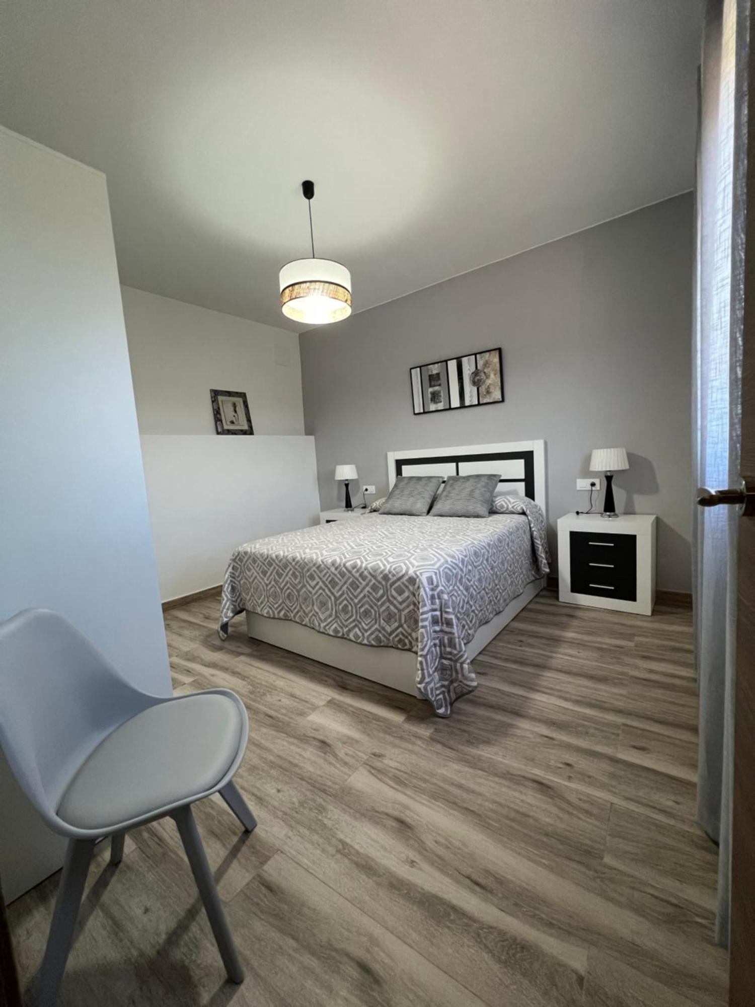 Casa Rural "El Canuelo" Aljucen ภายนอก รูปภาพ