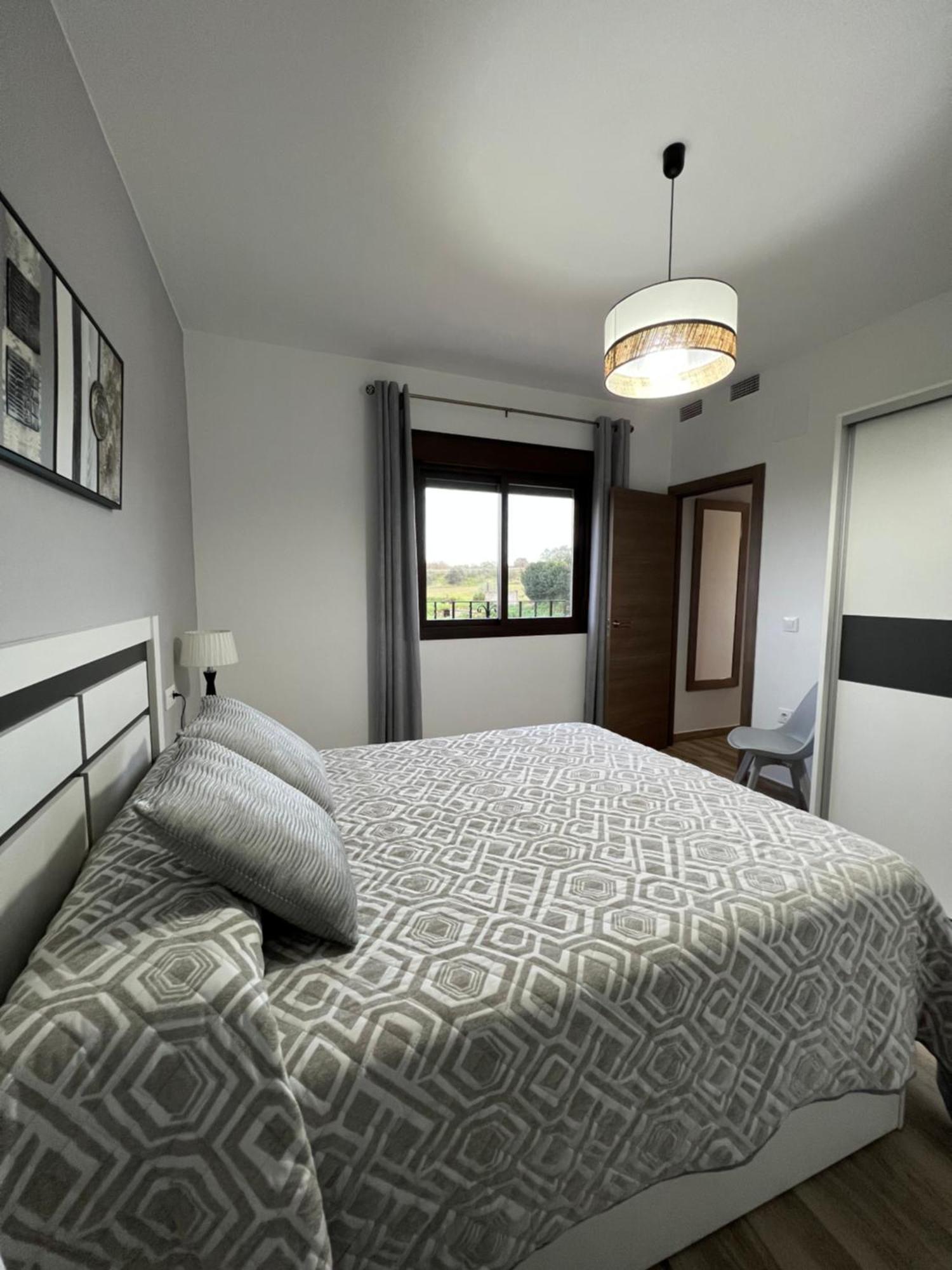 Casa Rural "El Canuelo" Aljucen ภายนอก รูปภาพ